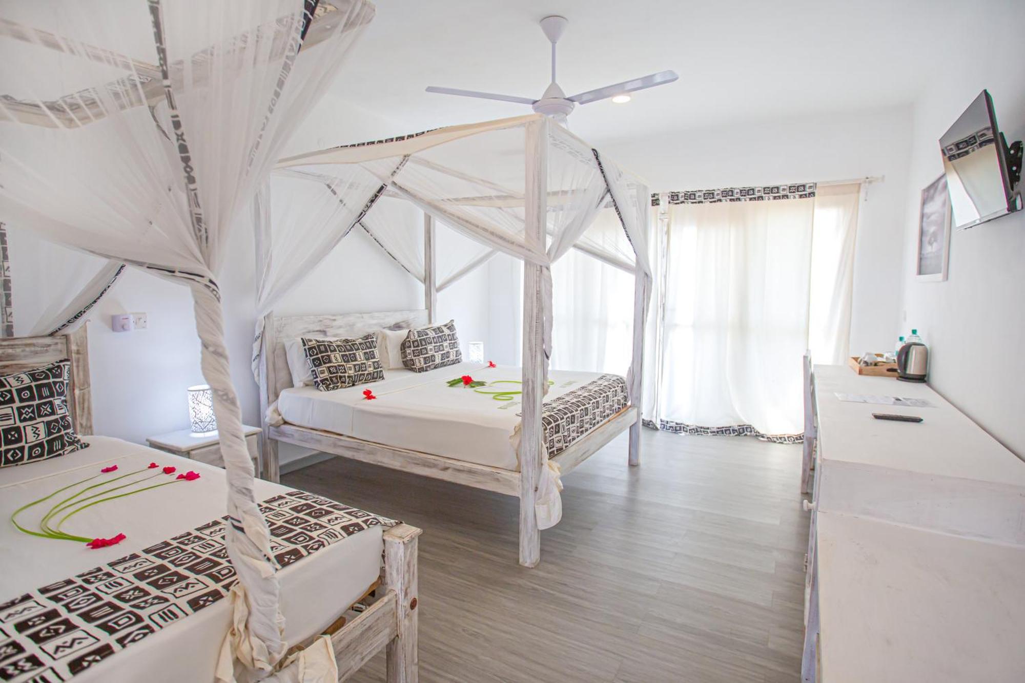 Ahg Lion Beach Resort Watamu Esterno foto