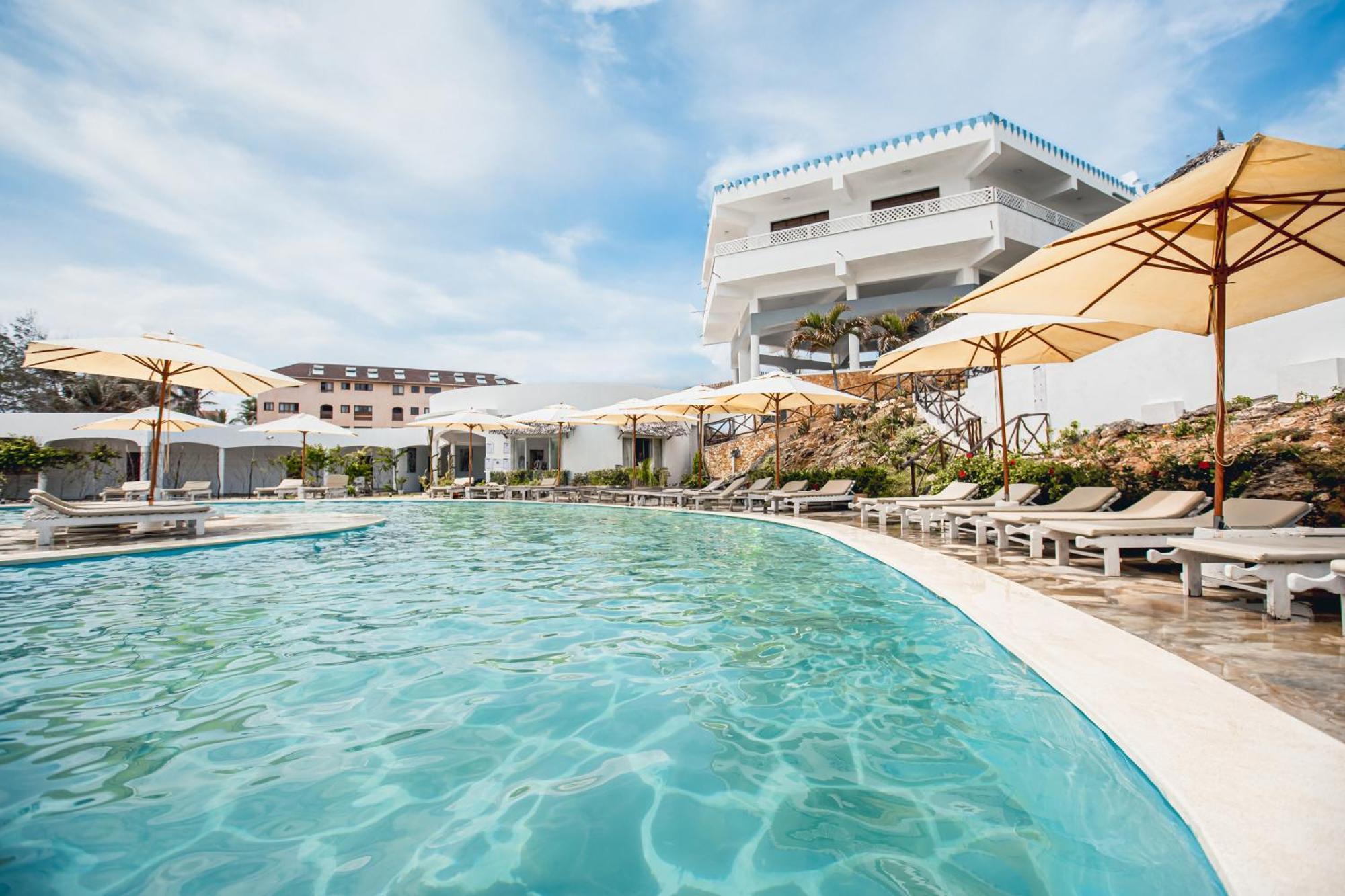 Ahg Lion Beach Resort Watamu Esterno foto